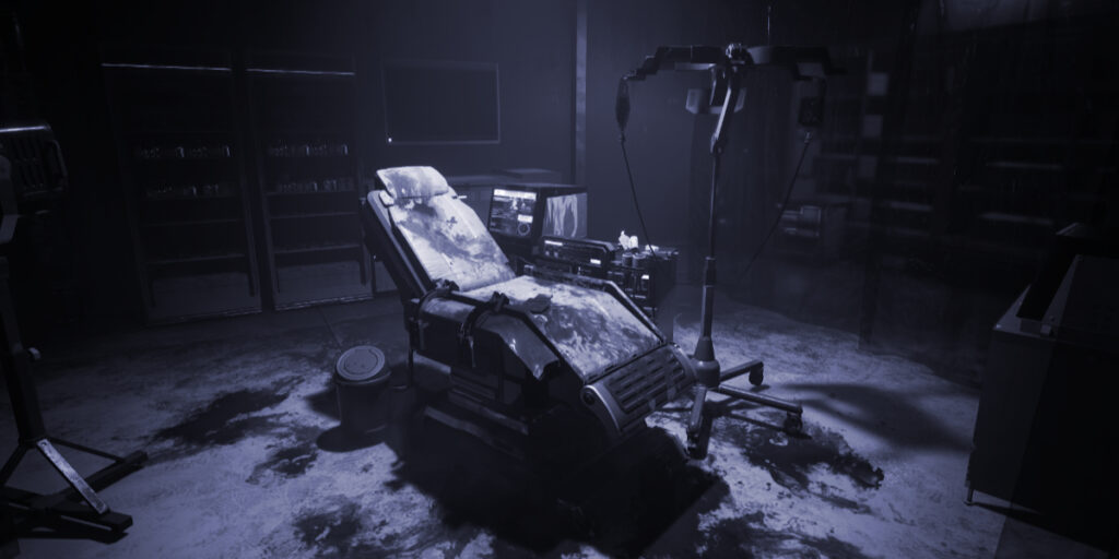 Blutverschmutzte liege in einem düsteren schummrigen Raum. Screenshot aus dem Spiel Cyberpunk 2077